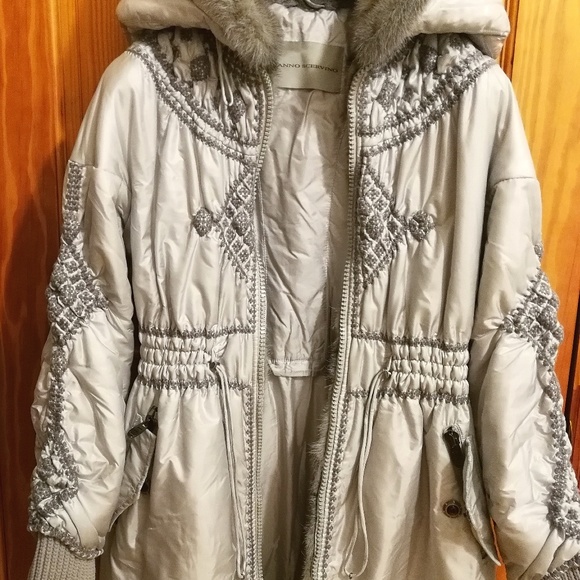 Ermanno Scervino Silver Puffer Coat FurTrimmed Med - Picture 8 of 8